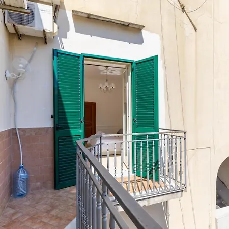 Montesanto Family Apartment *