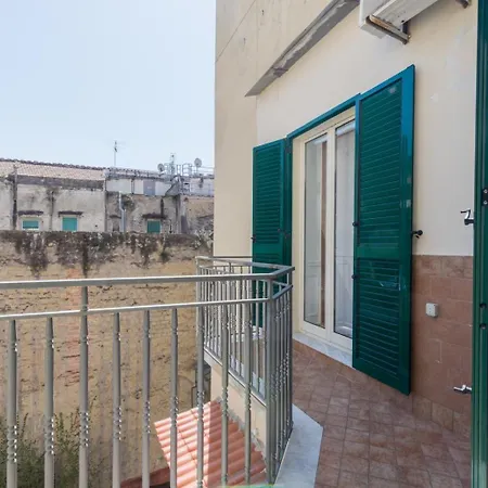 Apartment Montesanto Family Naples
